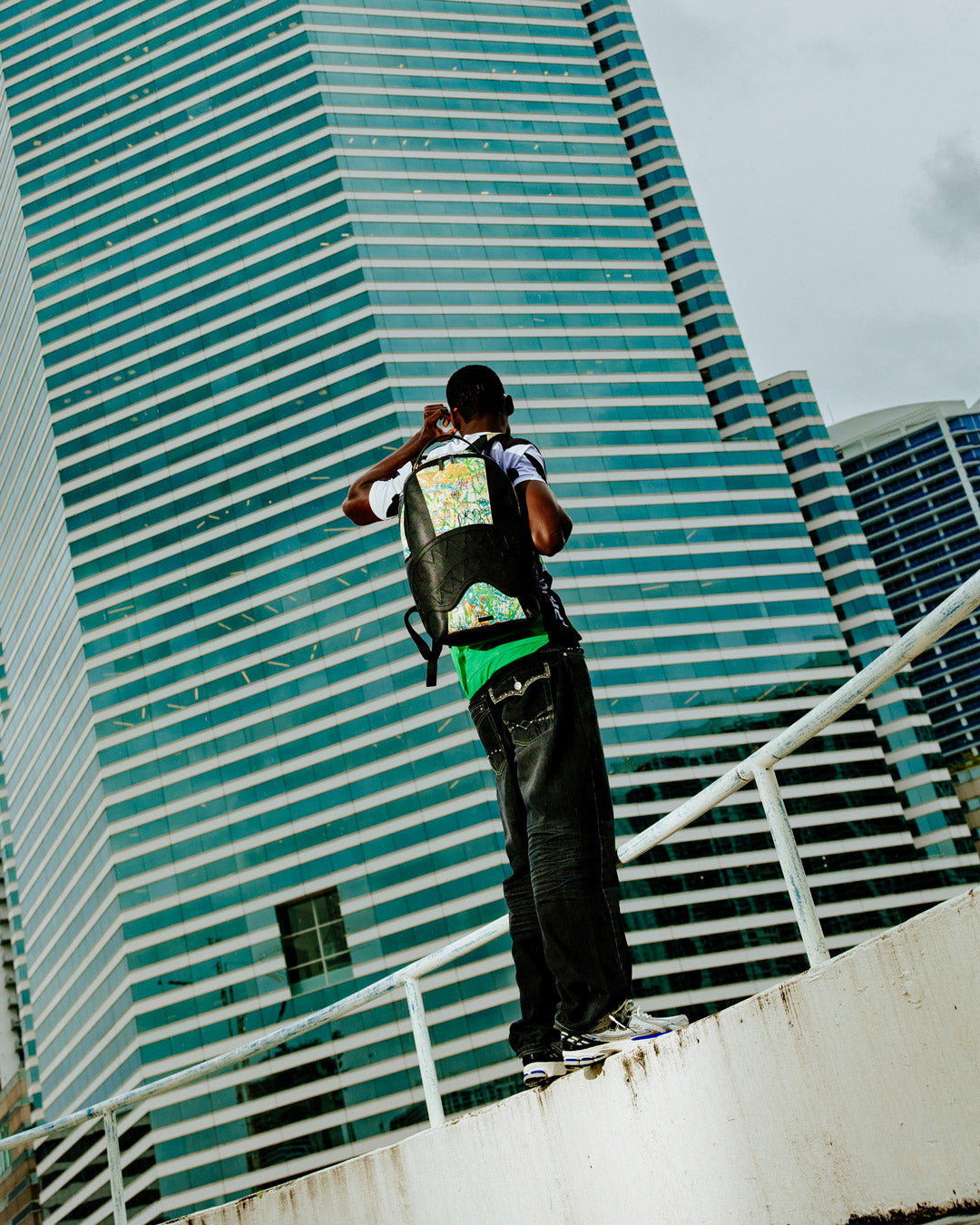 NEW YORK TO BUENOS AIRES DLXSV BACKPACK